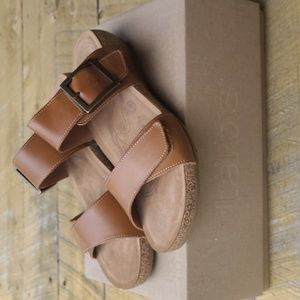 Brand new in box Taos Footwear size 7-7.5. Style: My Dear. Color: Hazelnut.